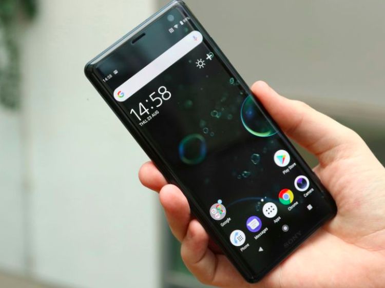 Melihat Ponsel Flagship Xperia XZ3 dari Dekat