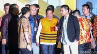Idrus tampak keluar dari lobi KPK pukul 18.24 WIB, Jumat (31/8/2018).