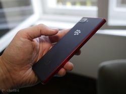 Wujud BlackBerry Key2 LE Goda Penggemar Keyboard Fisik