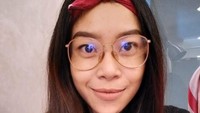 Shanda dikenal sebagai perempuan supel. Sikap supel Shanda dibuktikan dengan mengenal sejumlah karyawan kampus, salah satunya Mufidah Fatin (24). Karyawan honorer tersebut merupakan teman baik mendiang Shanda