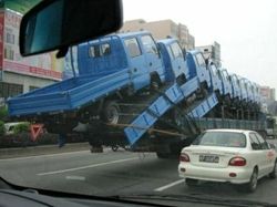 Potret Viral Berkendara Unik yang Bikin Ngakak