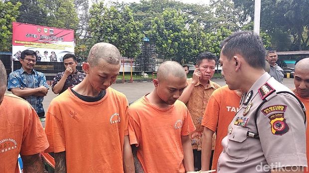 Polisi Bandung Bekuk Begal yang Pukul Pelajar Pakai Botol Bir