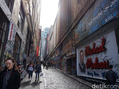 Melihat Gang Paling Berseni di Kota Melbourne Melihat Gang Paling Berseni di Kota Melbourne