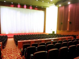 Tiket Laris di Internet, Tapi Kursi Penonton di Bioskop China Kosong