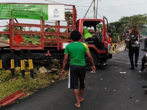 Begini Penampakan KA Mutiara Timur yang Tabrakan dengan Truk Elpiji