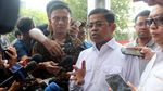 Ekspresi Idrus Marham Saat Penuhi Panggilan KPK Sebagai Tersangka
