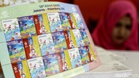Perangko itu pun memiliki warna-warna cerah khas Asian Games 2018.