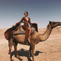 Berkat pengaruhnya dalam dunia maya, Danielle Bernstein bahkan masuk dalam daftar Forbes 30 Under 30. oto: dok. Instagram