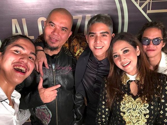 Panggilan Dul untuk Al Ghazali Bikin Maia Estianty Terharu