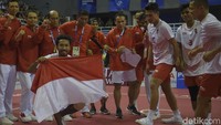 Tim sepak takraw putra Indonesia berhasil mempersembahkan emas ke-31 di Asian Games 2018. Medali itu merupakan yang ketiga buat Indonesia pada hari ini, setelah sebelumnya ada perak dari Riska Andriyani di Kano/Kayak dan perunggu dari Soft Tenis beregu putra. ANTARA FOTO/INASGOC/Nova wahyudi.