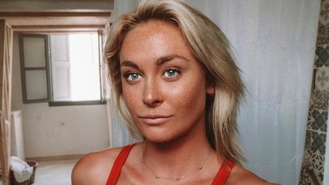 Ini selebgram cantik Australia yang meninggal secara misterius saat liburan. Sinead McNamara melakukan perjalan liburan keliling Eropa pada musim panas ini.  Foto: dok. Instagram