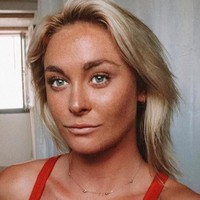 Ini selebgram cantik Australia yang meninggal secara misterius saat liburan. Sinead McNamara melakukan perjalan liburan keliling Eropa pada musim panas ini.  Foto: dok. Instagram