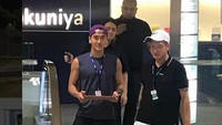 Choi Siwon menjadi salah satu member Suju yang tertangkap sudah tiba di Jakarta. Foto: (instagram)