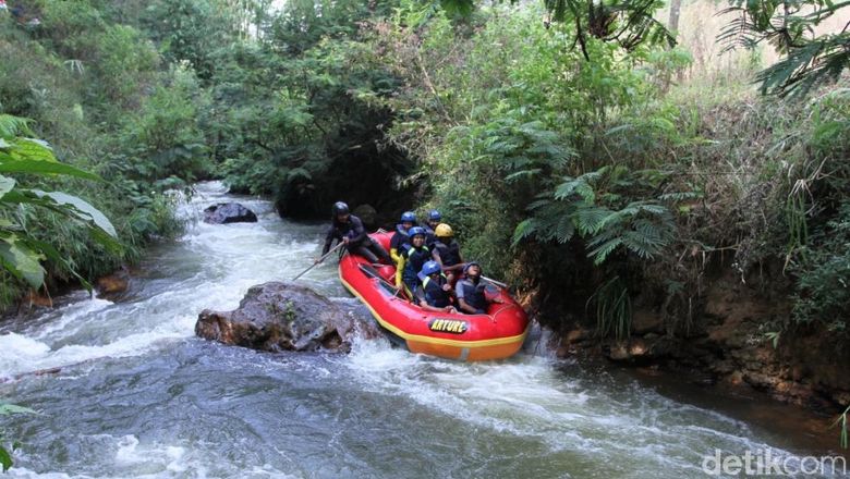 Wisata Bandung Arum Jeram - Tempat Wisata Indonesia