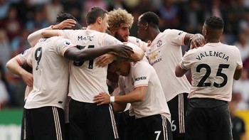 1. Yang doyan belanja di Career Mode FIFA 19, mungkin lebih paik pakai MU yang memiliki dana sebesar 195 juta pound sterling, atau sekitar Rp 3,7 triliun. Foto: Lee Smith/Action Images via Reuters