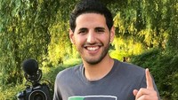 Nas Daily tidak tahu persis alasannya ditolak masuk ke Indonesia. Dia menduga itu ada kaitannya dengan paspor Israel miliknya. Saya mengikuti seluruh prosesnya, tahapan demi tahapan persis sesuai arahan hanya untuk mengetahui bahwa aplikasi visa saya ditolak, tulis Nuseir di akun Facebook Nas Daily pada Jumat (31/8/2018).  Saya tidak tahu kenapa. Saya menduga ini ada kaitannya dengan paspor Israel saya. Meskipun saya adalah muslim Palestina, saya tetap tidak diizinkan masuk (ke Indonesia), sambungnya.