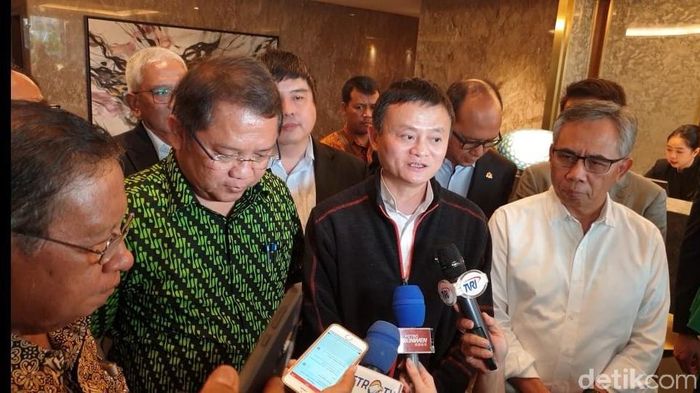 Foto: Jack Ma Bertemu Menterinya Jokowi. detikINET/Adi Fida Rahman Foto: Jack Ma Bertemu Menterinya Jokowi. detikINET/Adi Fida Rahman
