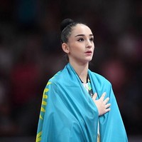 Alina Adilkhanova, atlet senam Kazakhstan yang kecantikan dan prestasinya mencuri perhatian di ajang Asian Games 2018. Kepiawaiannya melakukan senam ritmik membuat Alina menyumbangkan dua emas untuk Kazakhstan di Asian Games 2018. Foto: dok. Instagram