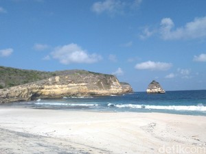 Konon, Pasir Pantai Ini Bisa Sembuhkan Rematik Hingga Stroke