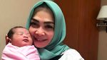 Dapat Cucu ke-2, Ibunda Nagita Slavina Disebut Nenek Kece