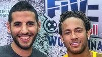 Popularitas Nas bahkan mempertemukannya dengan pemain bola Brasil Neymar Jr di negaranya (@nasdaily/Instagram)