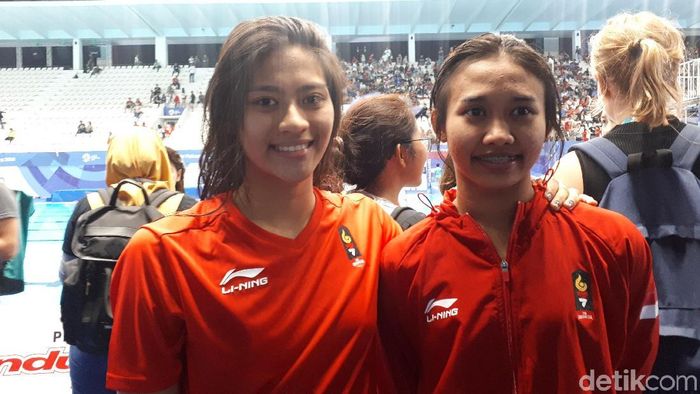 Atlet loncat indah Dinda Anasti Maria Natalie dan Linadini Yasmin (Foto: Mercy Raya/detikSport) Atlet loncat indah Dinda Anasti Maria Natalie dan Linadini Yasmin (Foto: Mercy Raya/detikSport)