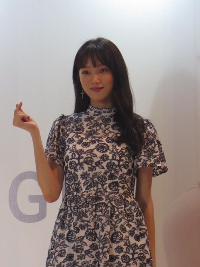 Mengawali kariernya sebagai model dan kini sukses terjun di dunia akting, Lee Sung Kyung juga dikenal mempunyai suara yang merdu. Meskipun telah membintangi drama musikal yang mengharuskannya bernyanyi, Lee Sung Kyung mengaku belum ada rencana untuk jadi penyanyi. Foto: Foto: Anggi Mayasari/Wolipop