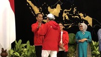Atlet Indonesia cabang olahraga Bridge, yang juga salah satu orang terkaya Indonesia, Bambang Hartono turut mendapat uang bonus dari Presiden Joko Widodo (Jokowi) atas raihan medali perunggu yang ia capai di Asian Games. (Foto: Ray Jordan/detikcom)