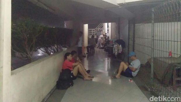 Hujan, Nobar Closing Asian Games di Taman Menteng Terancam Gagal