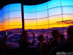 Dibuat Takjub Lorong TV Raksasa LG