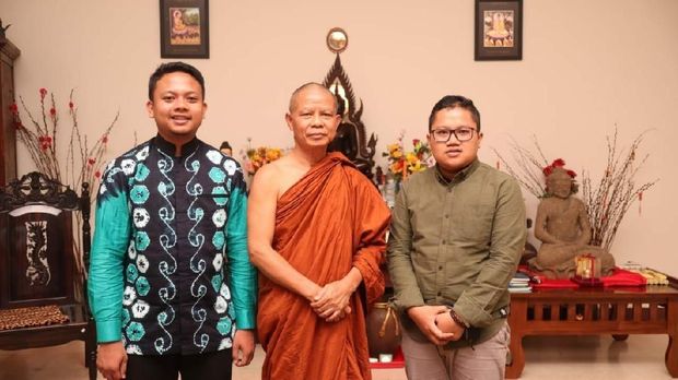 Relawan Ma'ruf Amin Bertemu Bhante Dhammasubho
