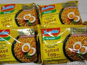 Begini Nih Rasa Mie Instan Telur Asin yang Lagi Hits