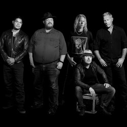 James Hetfield Diduga Sindir Macklemore, Sebut Metallica Cuma Bawa Cinta dan Musik