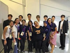 Deretan Selebriti Tanah Air Foto Bareng Siwon Suju