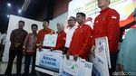 Raih Emas di Asian Games, Atlet Anak Mantan TKI Terima Penghargaan
