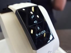 Penampakan Smartwatch Fitbit Charge 3