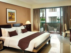 5 Hotel Murah di Kuta Rp 100 Ribuan, Fasilitas Kolam Renang-AC