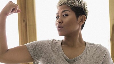 Kerennya Gaya Hidup Sehat Dira Sugandi, Penyanyi yang Dipuji Donghae Suju