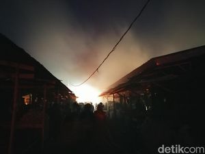 Ini Dugaan Penyebab Kebakaran di Pasar Gedebage Bandung