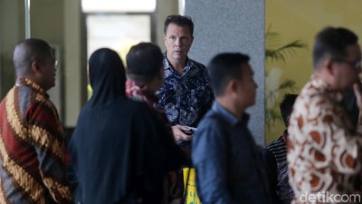 Bos Blackgold Natural Resource Diperiksa Sebagai Saksi untuk Idrus Marham