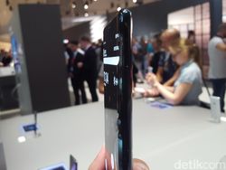 Lebih Dekat dengan Xperia XZ3, Jagoan Baru Sony