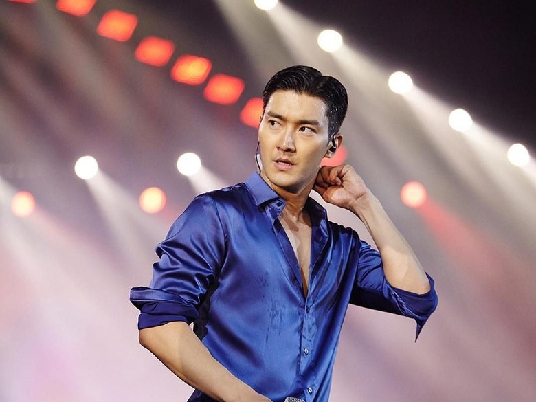 Siwon di Antara Jokowi dan Sandiaga Siwon di Antara Jokowi dan Sandiaga
