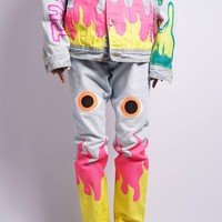 Terlihat menarik sekaligus stylish, cukup banyak netizen yang menanyakan di Instagram apakah rangkaian busana ini akan dijual. Foto: Instagram