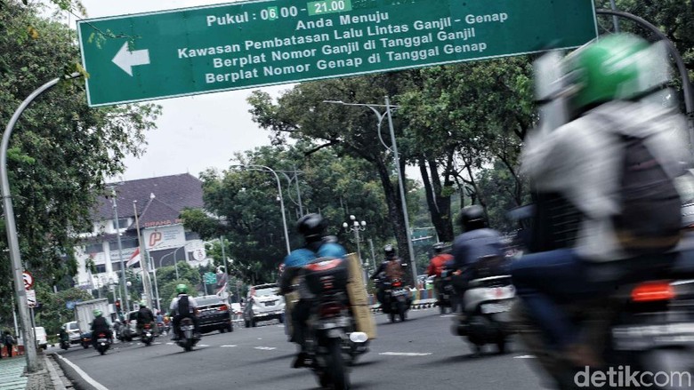 Ganjil Genap Diperpanjang, Ini Sederet Dampak Positifnya Ganjil Genap Diperpanjang, Ini Sederet Dampak Positifnya
