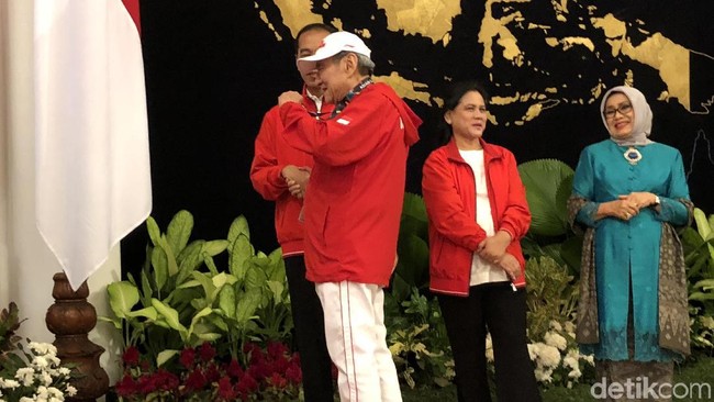Ketika Bos Besar BCA Jadi Nasabah BRI