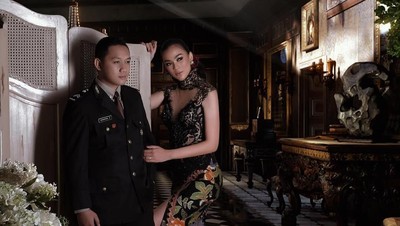Foto: Gaya Glamor Puteri Indonesia Kezia Warouw saat Dinikahi Polisi