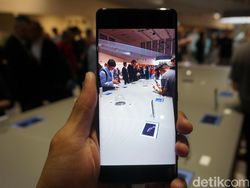 Lebih Dekat dengan Xperia XZ3, Jagoan Baru Sony