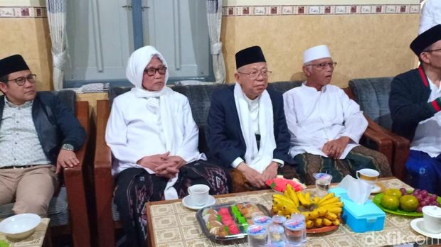 Ma'ruf Amin Silaturahim ke Lirboyo: Kiai Juga Bisa Jadi Cawapres