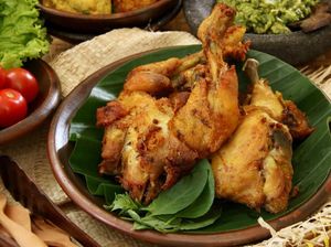 Ayam Kampung Goreng yang Empuk dan Renyah Ada di 5 Tempat Ini