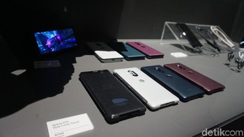 Sony juga menghadirkan berbagai aksesoris untuk melengkapi XZ3, seperti casing tambahan ini. Foto: Muhamad Imron Rosyadi/detikINET